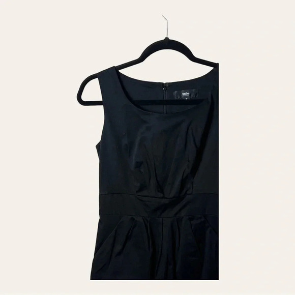 Mossimo BLACK MINI DRESS SIZE 2 PLEATED IN FRONT POCKETS - Picture 4 of 10